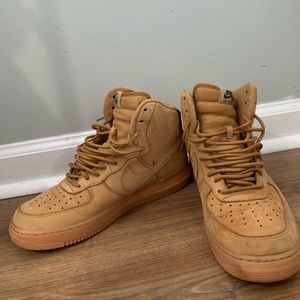 Air Force 1 high top “flax”